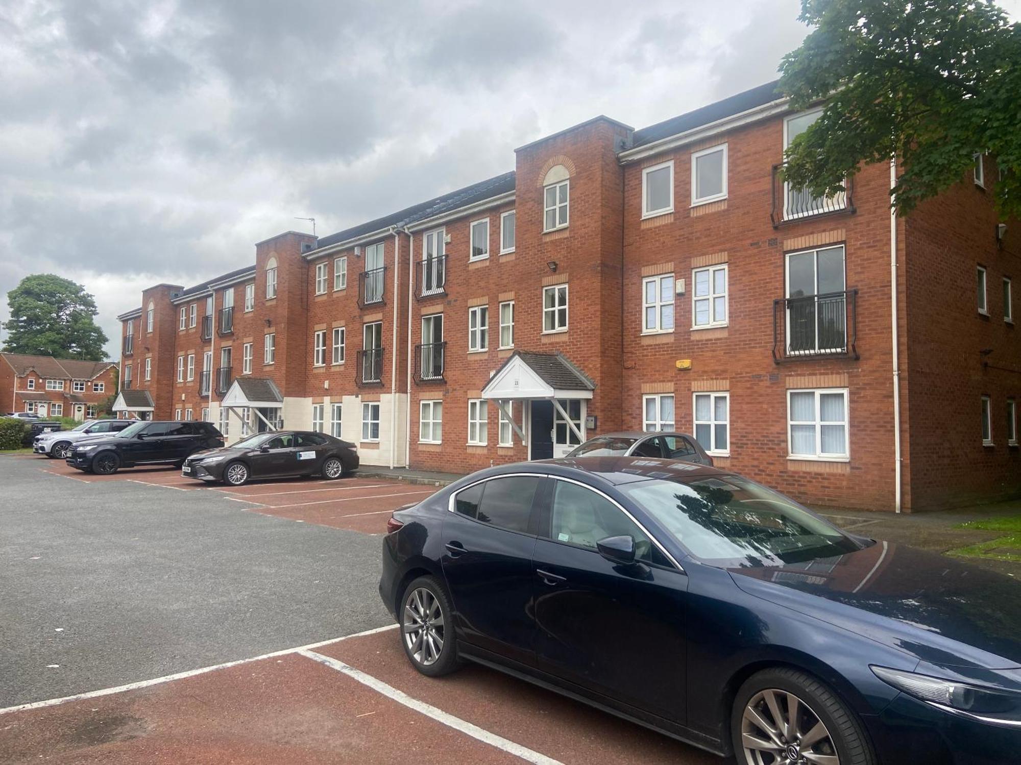 Lovely 2 Dbl Bed Apartment Near Heaton Park And North Manchester Hospital With Parking Zewnętrze zdjęcie